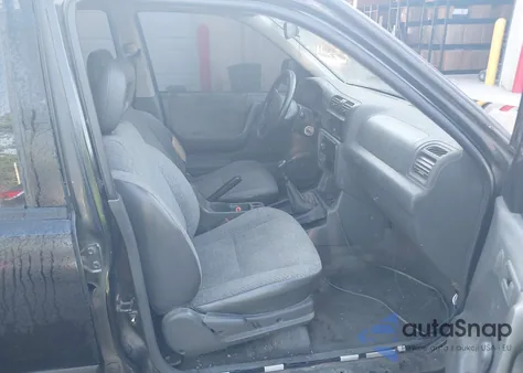 1998 Isuzu Rodeo S из США, поврежденный, VIN 4S2CK58DXW4316412